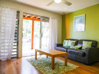 1/16 Tramican Street, Point Lookout 0