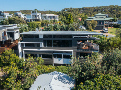 2/7 Pratt Court, Point Lookout 0
