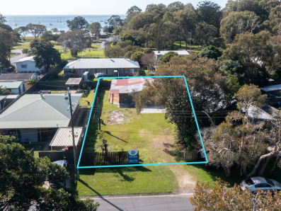 12 Petrie Street, Dunwich 0
