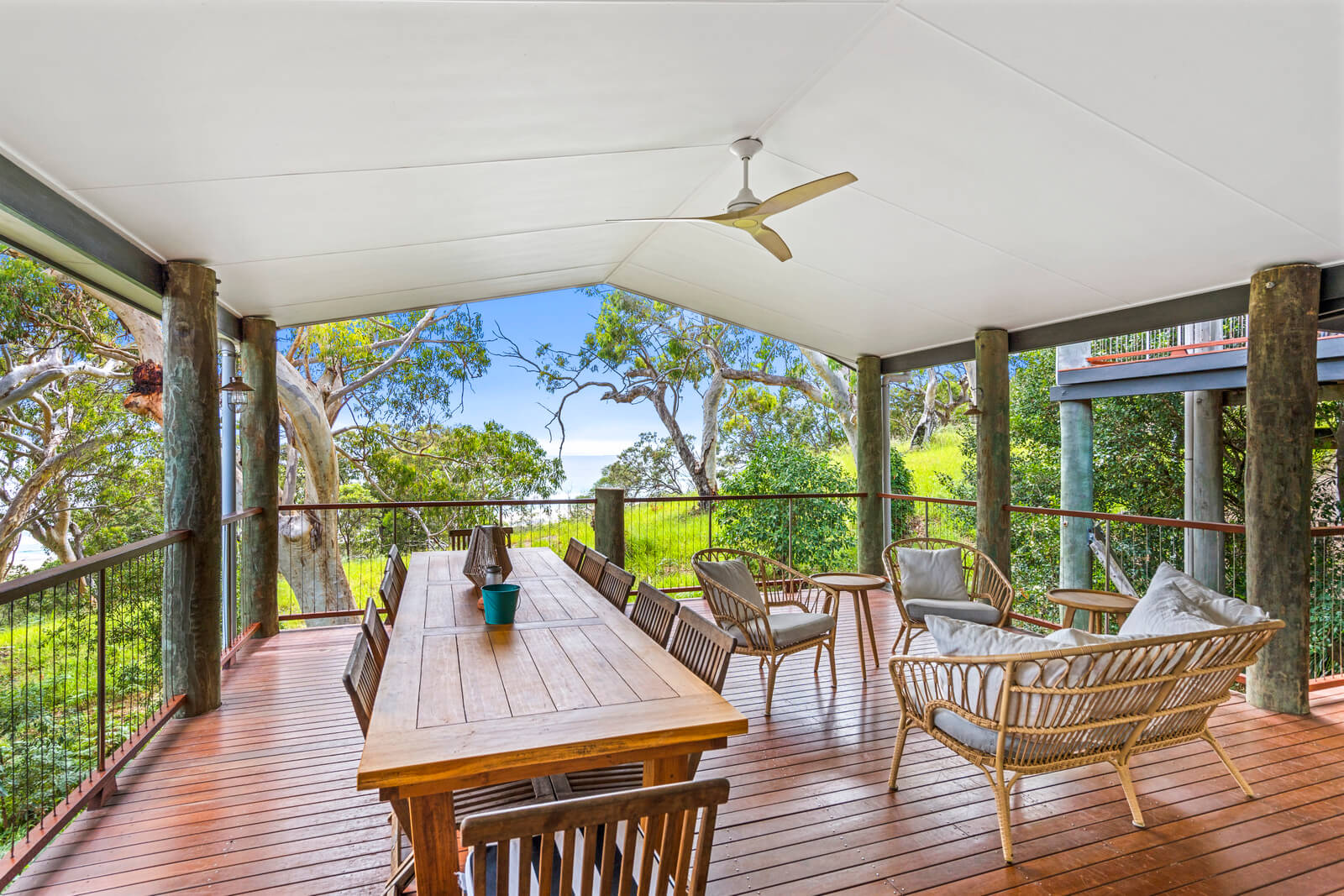 Outdoor entertaining deck with casual seating