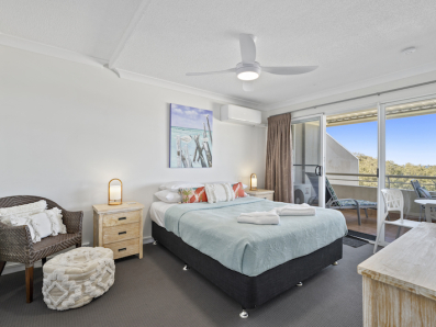 9/1 Samarinda Drive, Point Lookout 0
