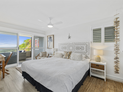 18/1 Samarinda Drive, Point Lookout 0