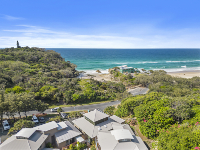 18/1 Samarinda Drive, Point Lookout 0