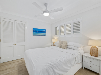 18/1 Samarinda Drive, Point Lookout 0
