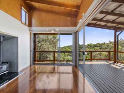 3/35 George Nothling Drive, Point Lookout 0