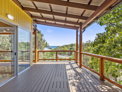 3/35 George Nothling Drive, Point Lookout 0