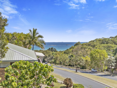 3/35 George Nothling Drive, Point Lookout 0