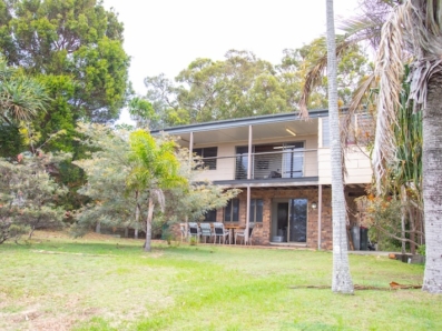 42 Tramican Street, Point Lookout 0
