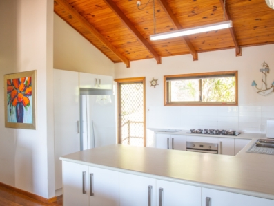 24 Cumming Parade, Point Lookout 0