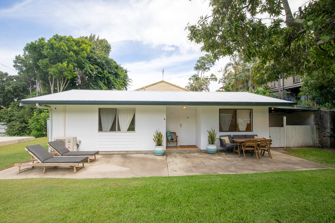Merinda Crescent Front Yard