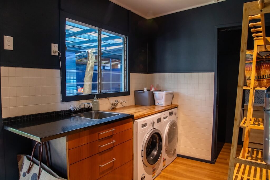 Old Ballow kitchen and washing area