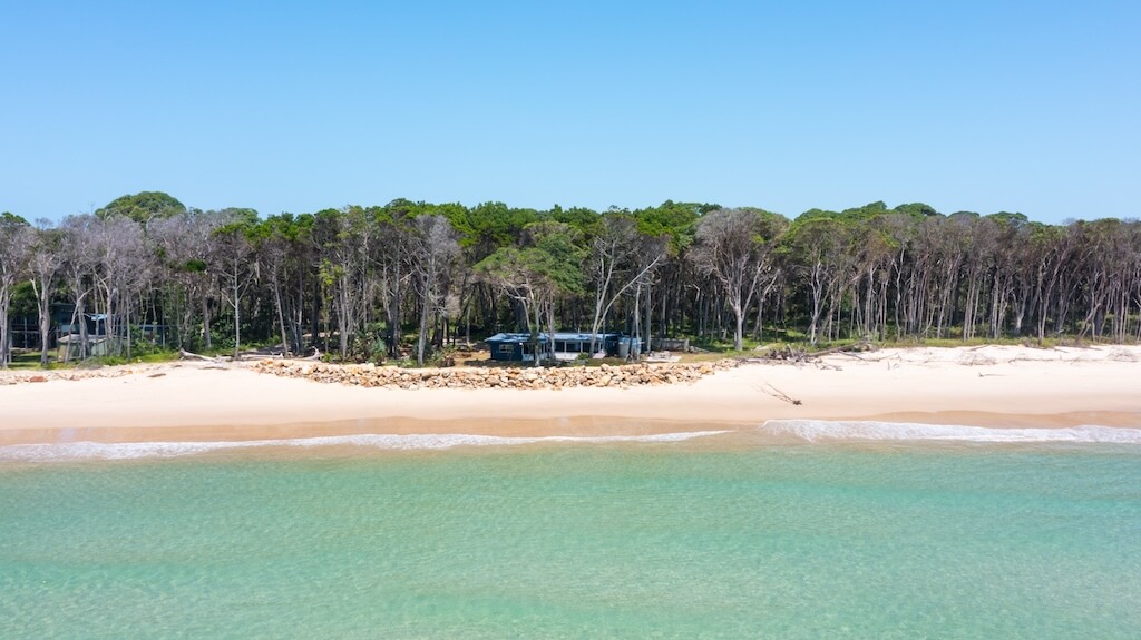 Old Ballow beach shore line