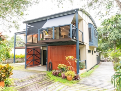 2/36 George Nothling Drive, Point Lookout 0