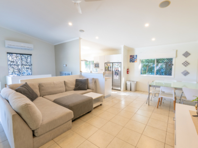 22A Samarinda Drive, Point Lookout 0