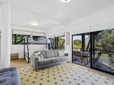 94 Tramican Street, Point Lookout 0