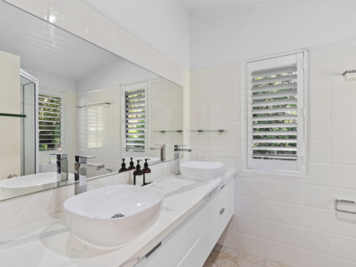 105 Tramican Street, Point Lookout 0