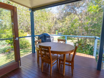 2/36 George Nothling Drive, Point Lookout 0