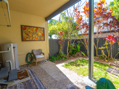 2/36 George Nothling Drive, Point Lookout 0