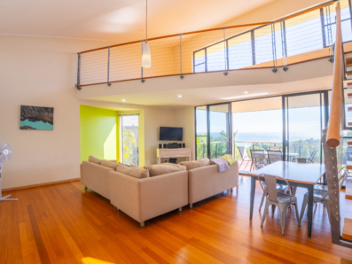 6 Roseby Court, Point Lookout 0