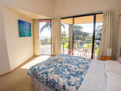 6 Roseby Court, Point Lookout 0