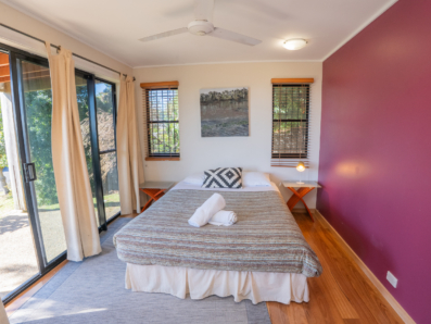6 Roseby Court, Point Lookout 0