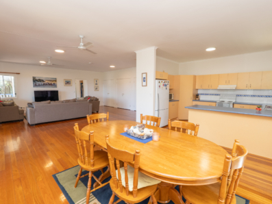 96 Tramican Street, Point Lookout 0