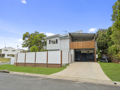 52 Samarinda Drive, Point Lookout 0