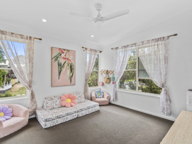 52 Samarinda Drive, Point Lookout 0