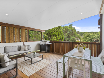 52 Samarinda Drive, Point Lookout 0