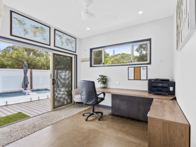 52 Samarinda Drive, Point Lookout 0