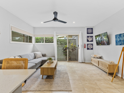 52 Samarinda Drive, Point Lookout 0