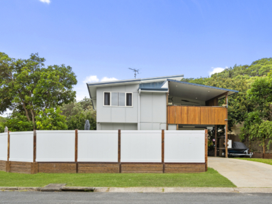 52 Samarinda Drive, Point Lookout 0