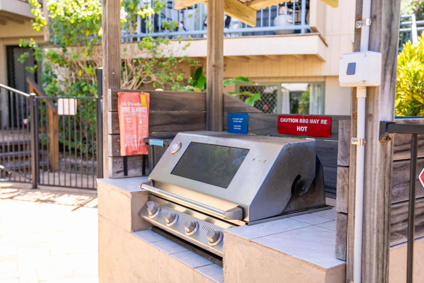 Outdoor barbecue grill in a relaxed island setting