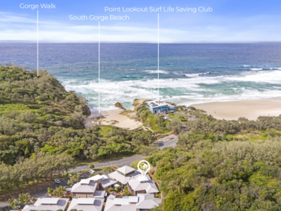 13/4-10 Kennedy Drive, Point Lookout 0