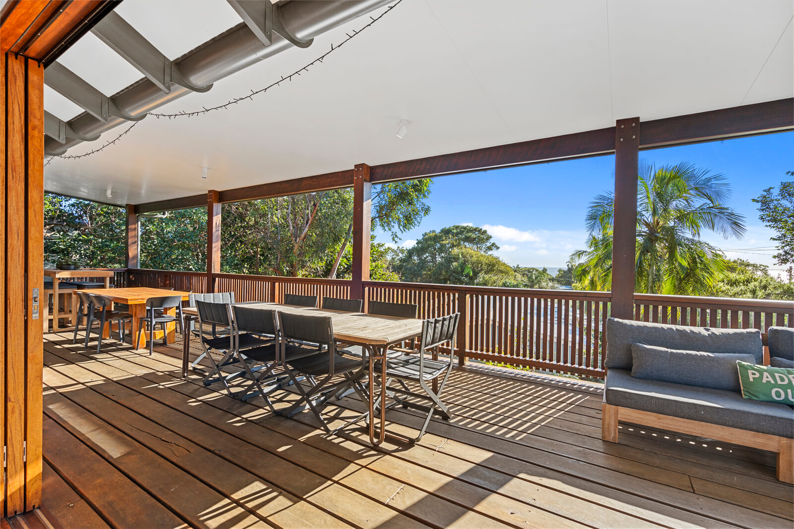 Coastal home accommodation covered deck with ocean outlook Point Lookout