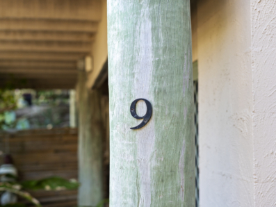 9/4-10 Kennedy Drive, Point Lookout 0
