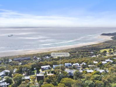 38 Tramican Street, Point Lookout 0